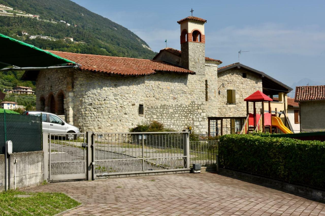 Holiday Apartment Albachiara Tavernola Bergamasca Buitenkant foto